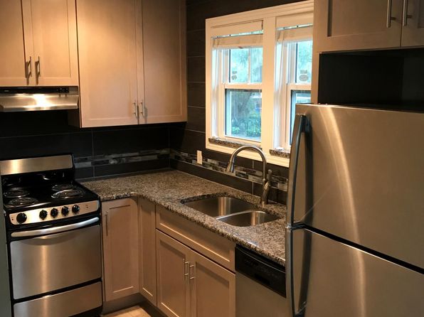 1500 Campbell Ave APT 4