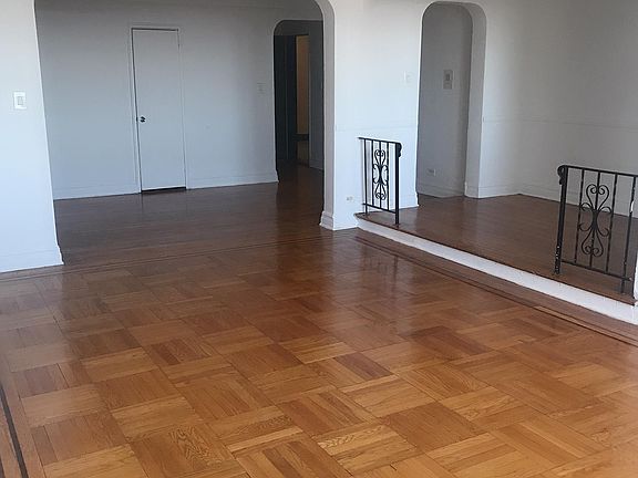 2nd image of 650 Victory Blvd APT 5G