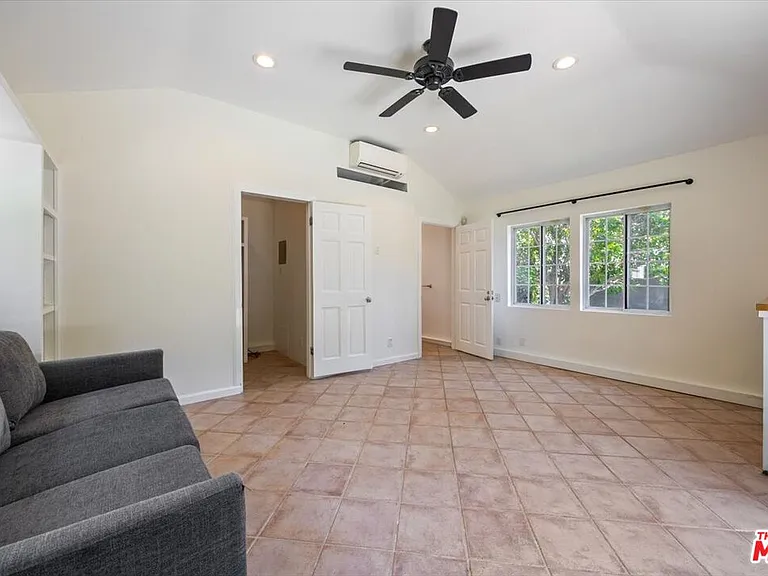 14041 Roblar Rd — Photo 39