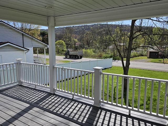 2nd image of 108 Griff Hill Rd