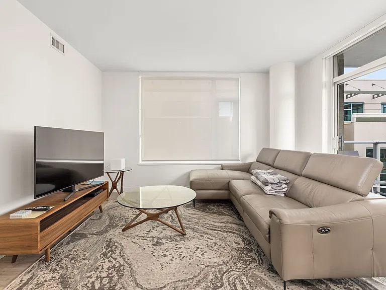 848 Yates St #403 — Photo 1