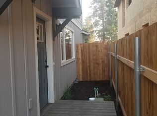 651 SE Reed Market Rd #2, Bend, OR 97702