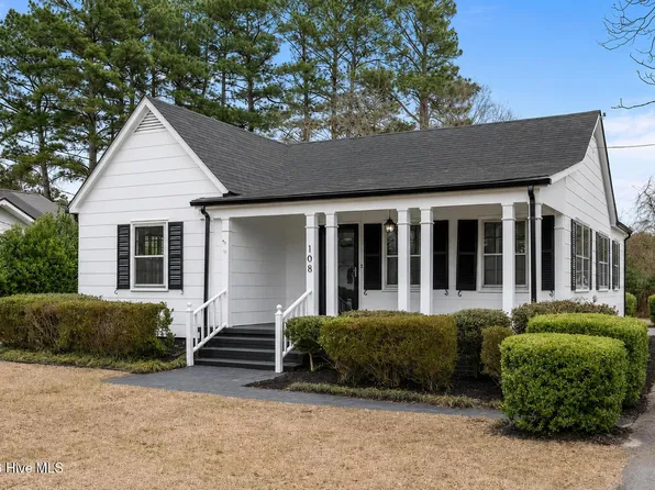 108 N Watauga Avenue, Dunn, NC 28334