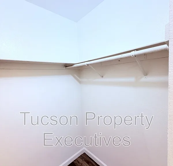 3810 E Monte Vista Dr #202 — Photo 10