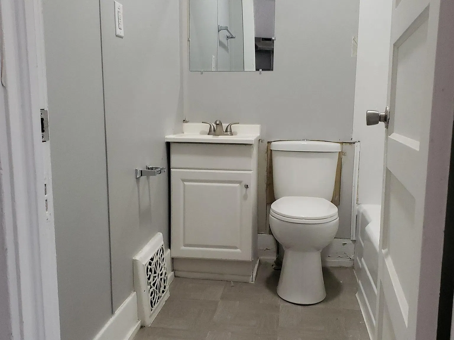 2 bed, 2.0 bath, 1432 sqft, $1,045 — Photo 4