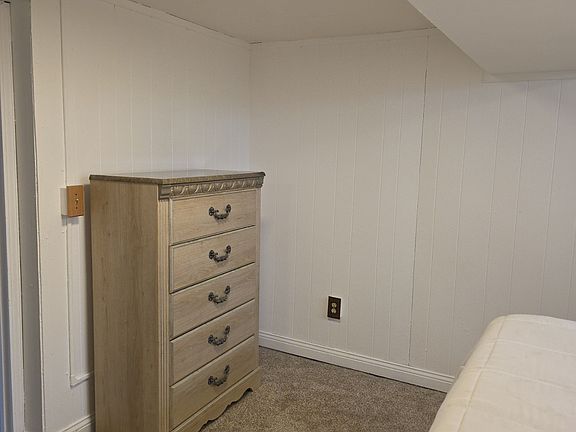 2nd image of 1137 Park Ave