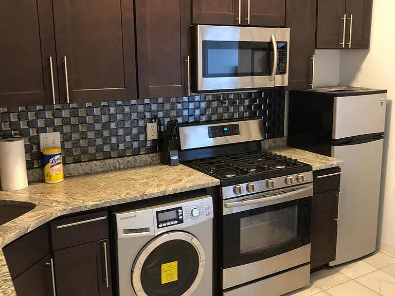 437 Central Ave #2D — Photo 1