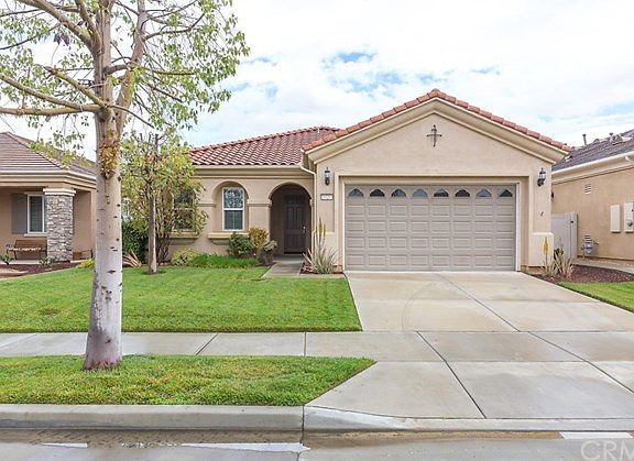2nd image of 5424 Paseo Famosa