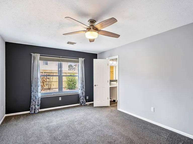 2923 Goldspring Ln — Photo 22