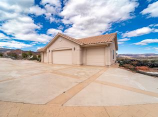 880 N Bonanza Rd, Leeds, UT 84746