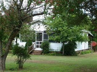 1003 Taylor St, Windsor, NC 27983