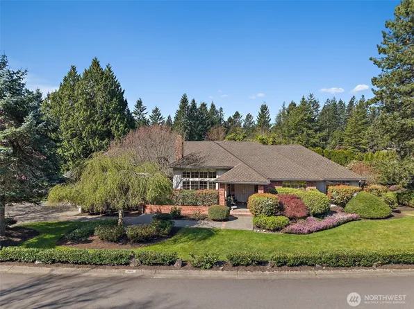 4015 232nd Avenue SE, Sammamish, WA 98075