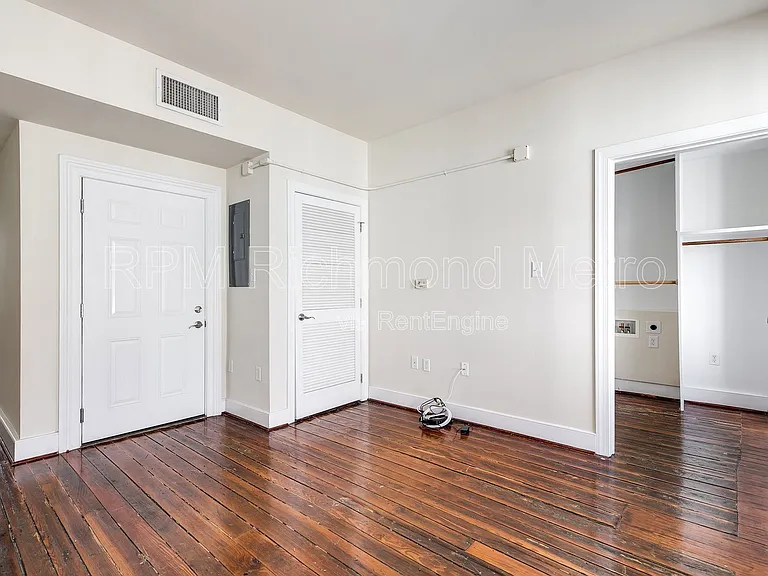 The Corner Lofts — Photo 34
