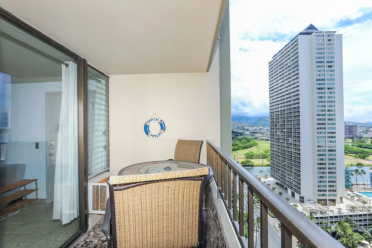 Building Photo - 2240 Kuhio Ave #2006