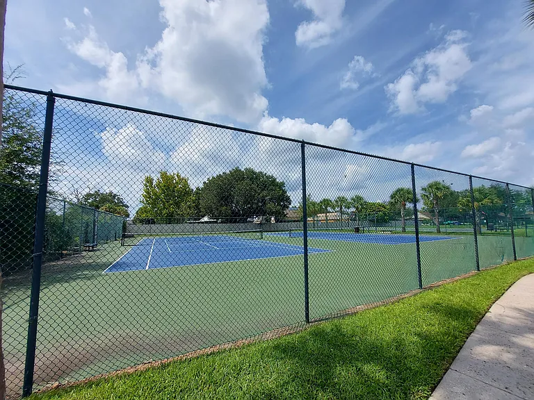 Brentwood Tennis Courts