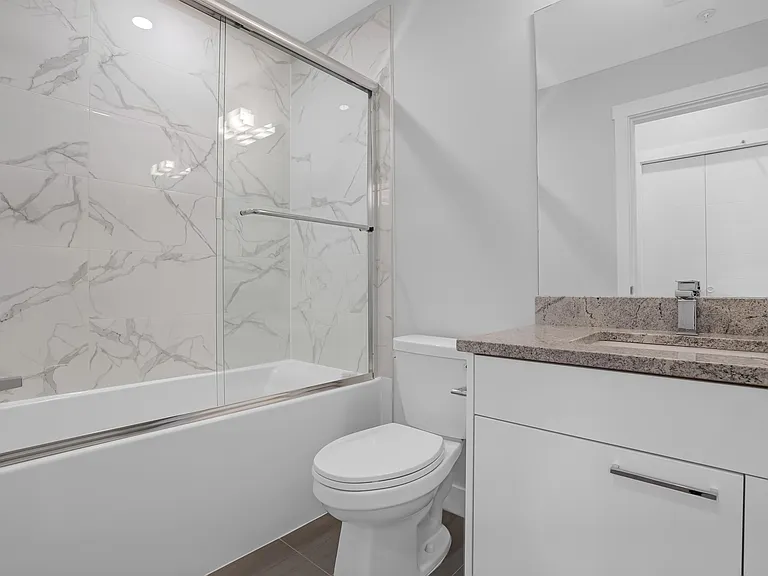 20686 Eastleigh Cres #107 — Photo 17