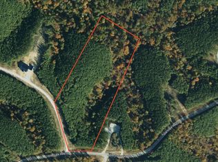 84 Ridgewood Dr, Linden, TN 37096