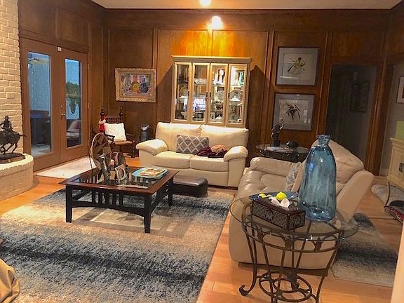 3rd image of 2709 Bengal Ln