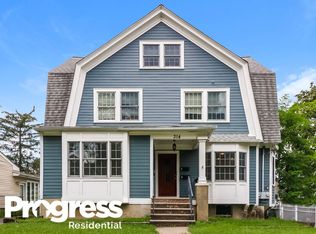 314 3rd St FLOOR 1, Dunellen, NJ 08812