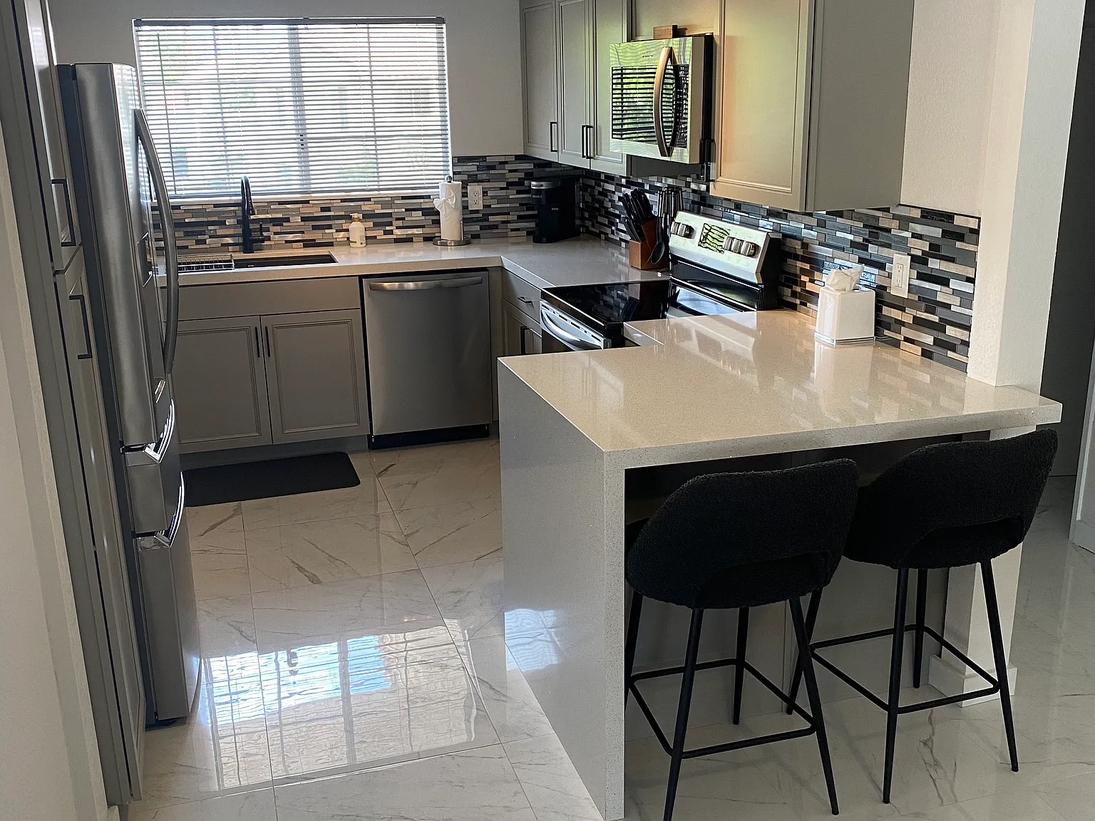 2701 E Mesquite Ave — Photo 3