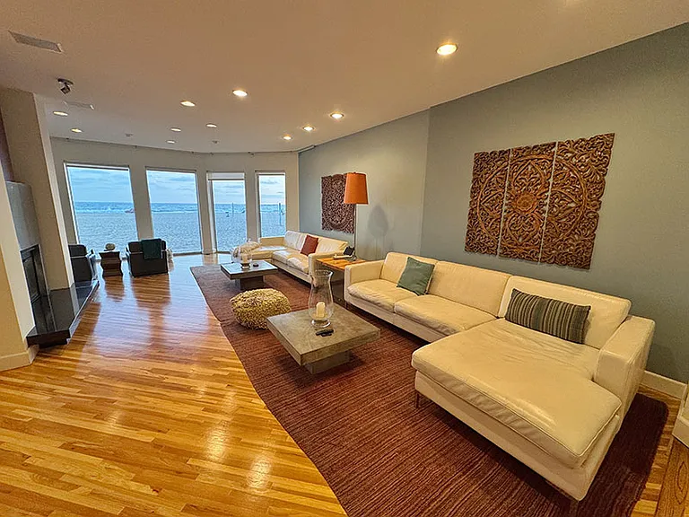 3509 Ocean Front Walk — Photo 4