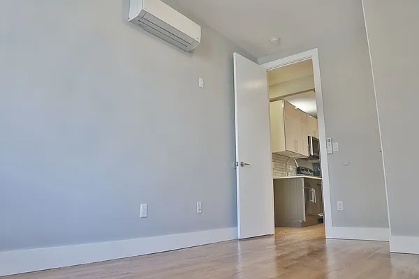 Rented by America Realty LLC | media 33