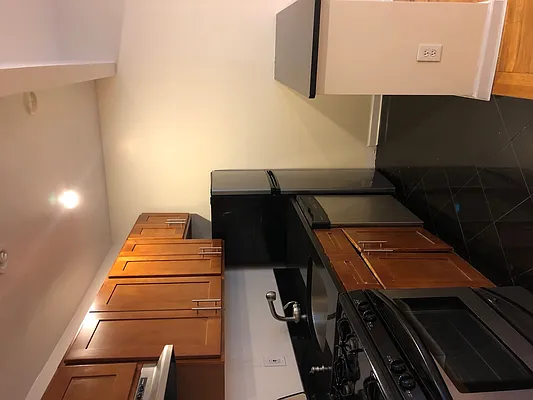 Rented by One New York Realty Inc | media 20