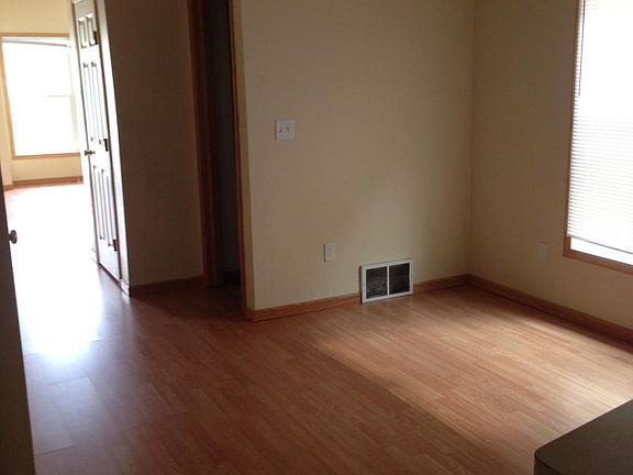 3rd image of 108 Atwater St