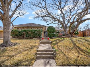 1912 Knob Hill Dr, Plano, TX 75023