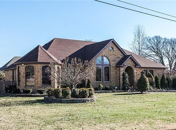 2nd image of 309 Constitution Ct