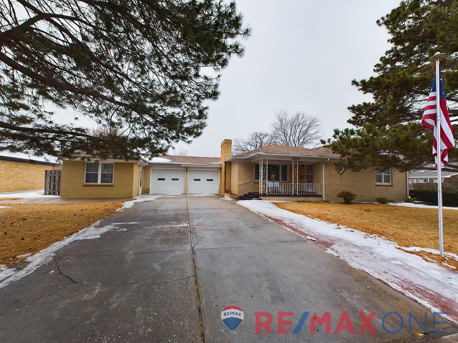 917 Center St, Garden City, KS 67846 MLS 21398 Zillow