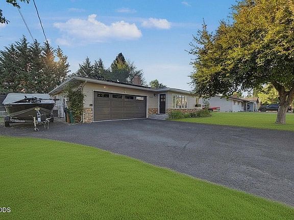 3rd image of 3608 Hope St