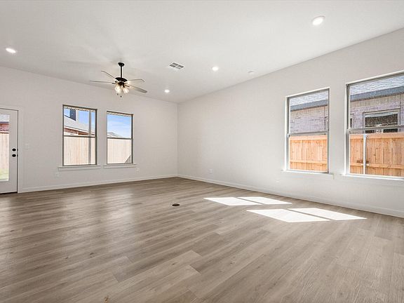 4th image of 7003 53rd St