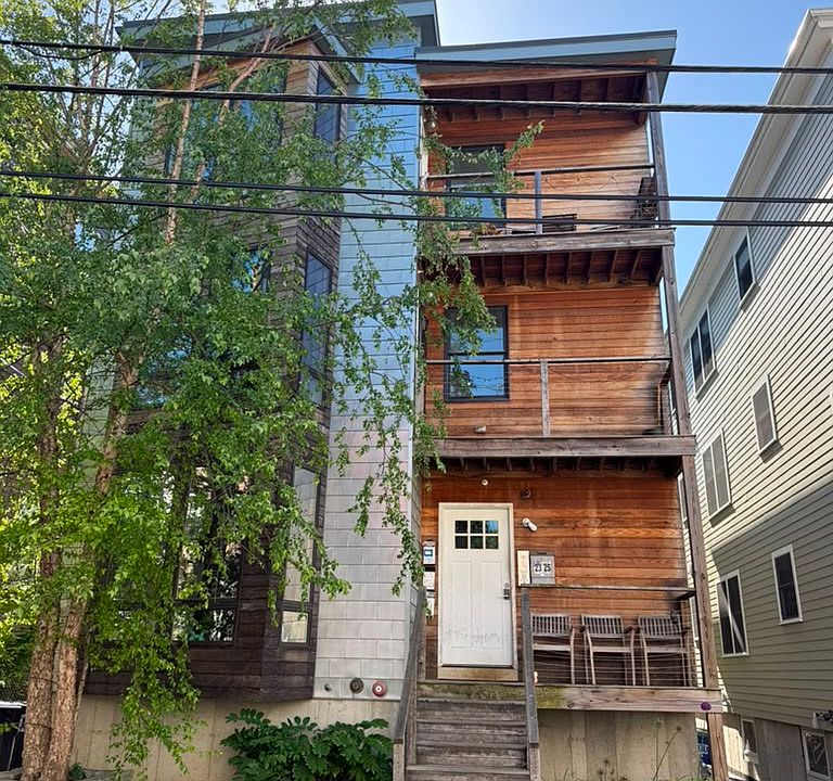 1st image of 23 Calvin St #2