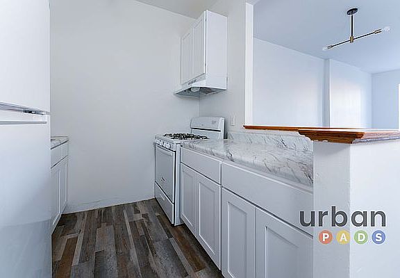 2nd image of 804 Rogers Ave Unit 2