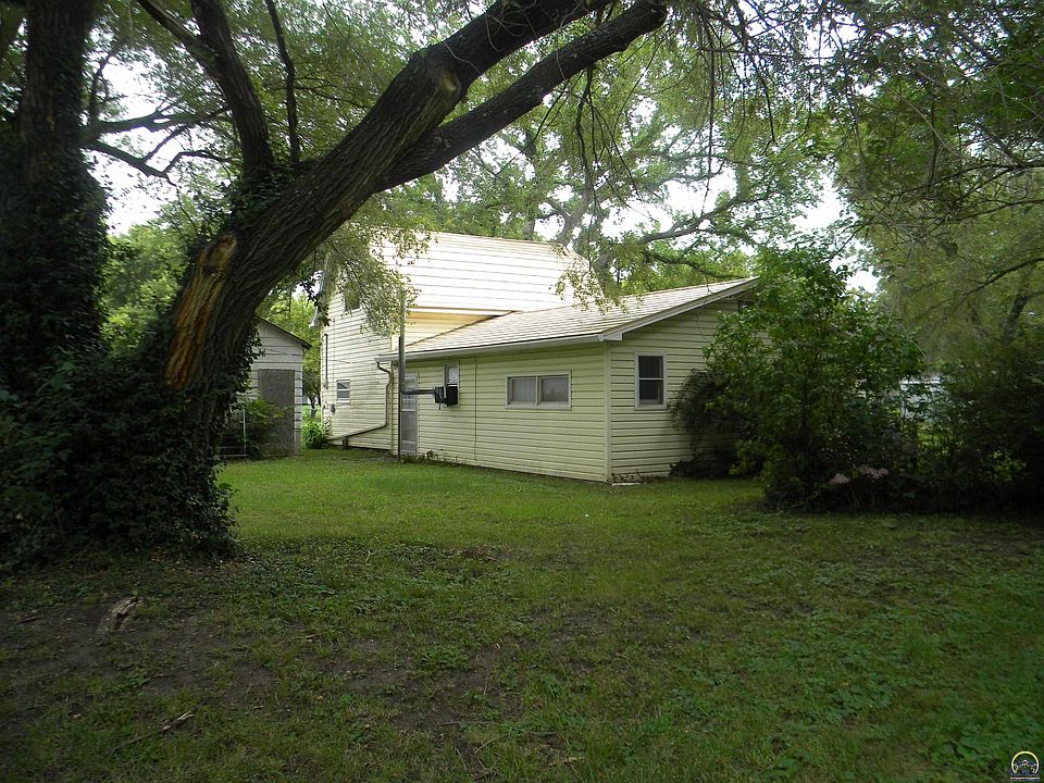 500 E Park Ave, Hartford, KS 66854 MLS 230669 Zillow