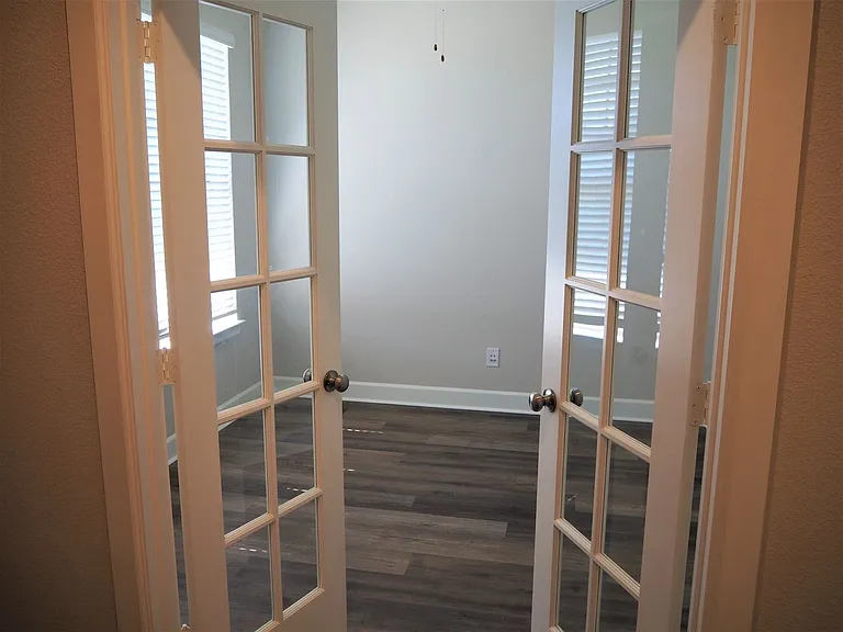 701 Matchbox St — Photo 21