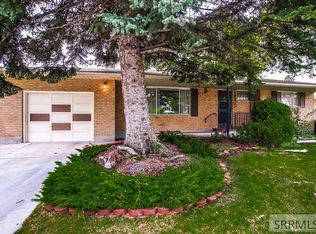 332 Pinon Dr, Idaho Falls, ID 83401