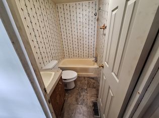 422 E Fountain Rd #11, Joplin, MO 64801