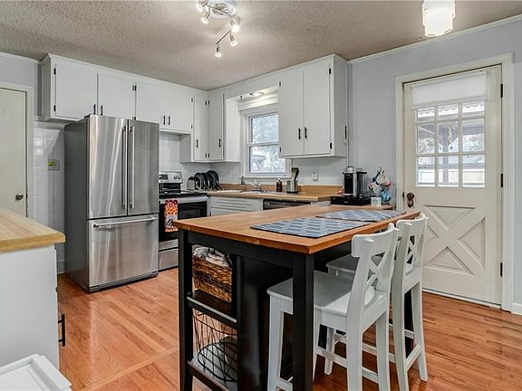 2nd image of 11208 W 70th Ter