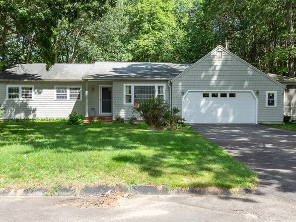 7 Bobolink Rd, Westford, MA 01886