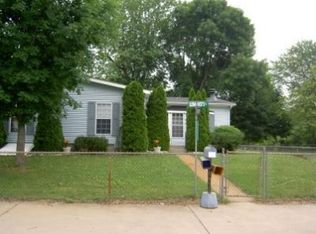 244 S Lakeview Dr, Walkerton, IN 46574