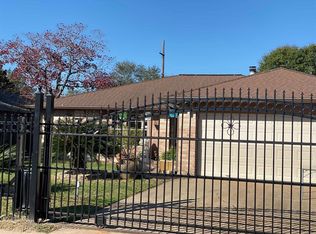 10486 Emnora Ln, Houston, TX 77043