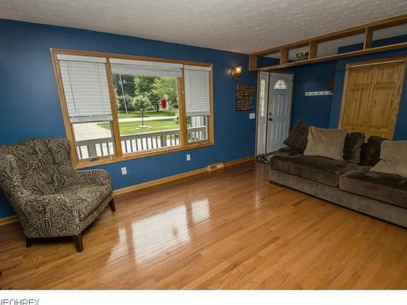 2nd image of 1622 Devonshire Dr