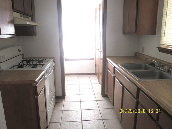 4th image of 1510 Monte Sanders Ln