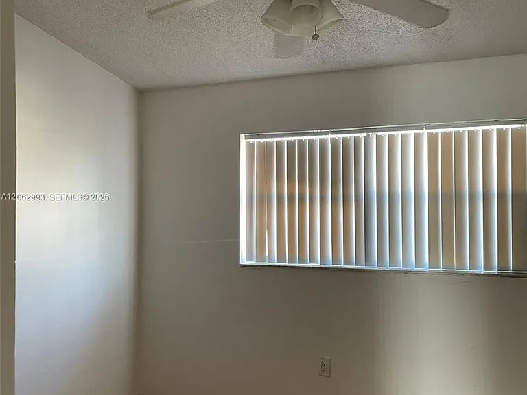5530 W 26th Ct #210 — Photo 7