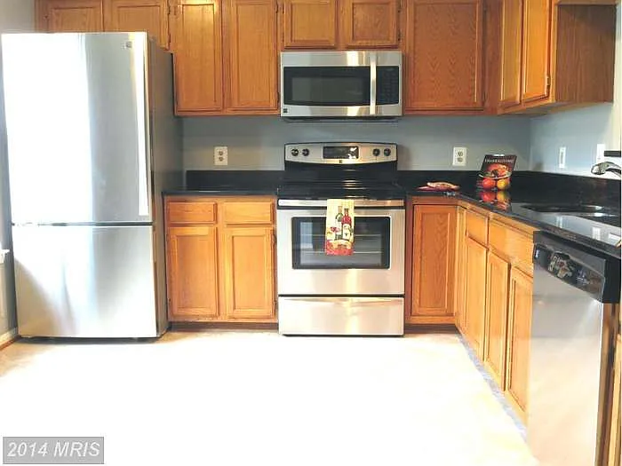 Building Photo - 6010 Keble Dr