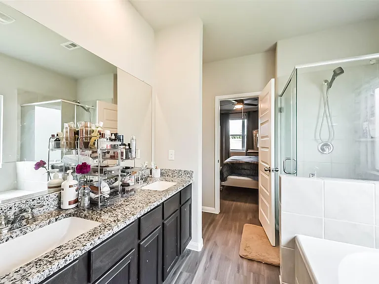 4907 Luke Mathew Dr — Photo 22