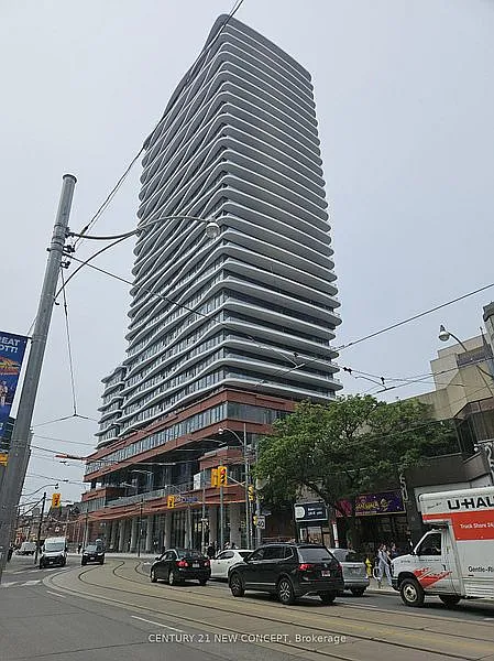 280 Dundas — Photo 2