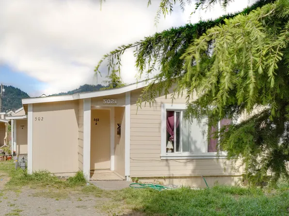 502 Wildwood Ave, Rio Dell, CA 95562